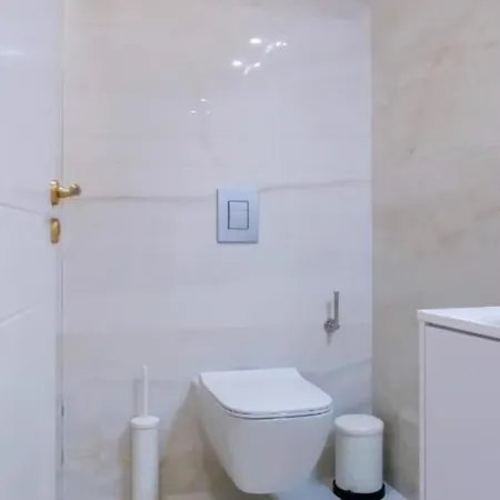 H&O Kings Palace Sea View Apartment Paphos Exterior photo
